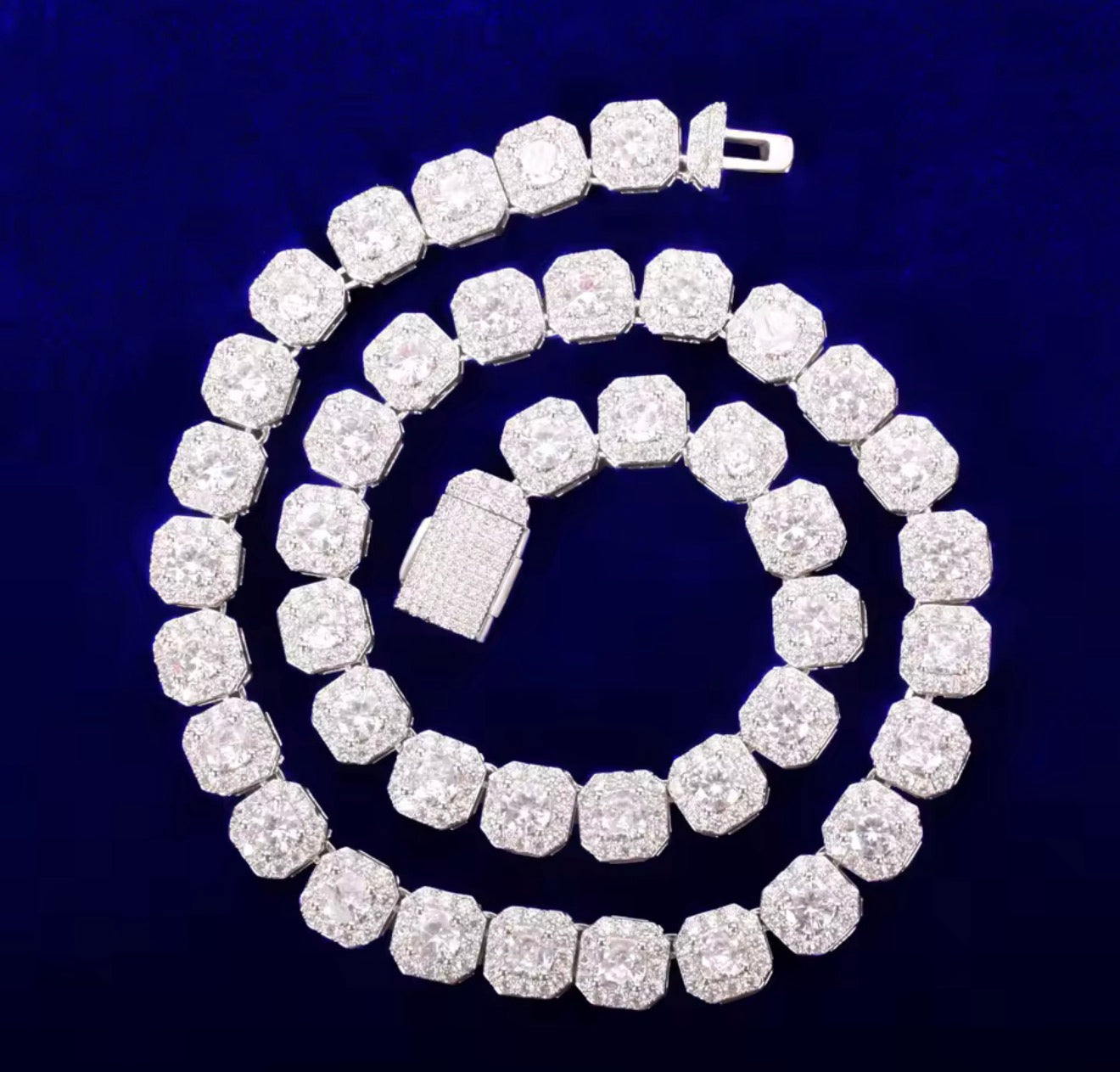 Cluster tennis chain